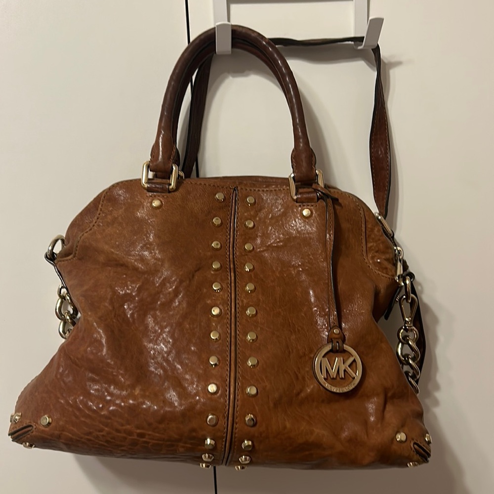 Michael Kors bag with 5 pockets on the inside